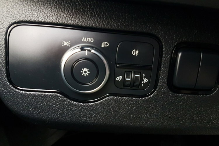 Mercedes Sprinter MAXI CHŁODNIA AGREGAT 2 KOMORY GRZANIE KLIMA IZOTERMA BLASZAK zdjęcie 33