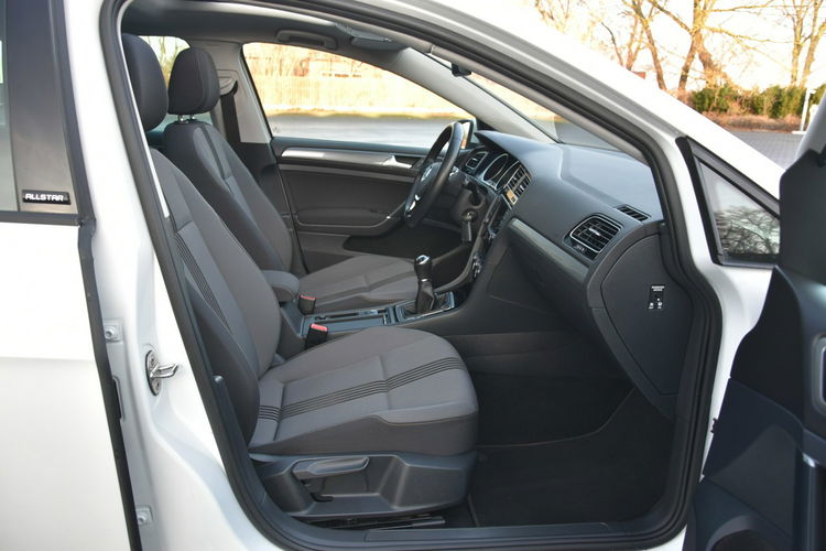 Volkswagen Golf Allstar 1.4TSi 125KM Manual 2017r. Panorama NAVi TEMPOMAT 2xPDC Climat zdjęcie 11