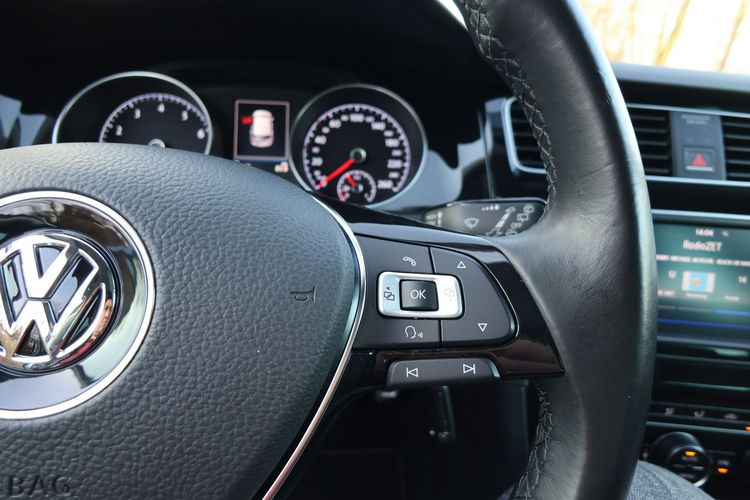 Volkswagen Golf Allstar 1.4TSi 125KM Manual 2017r. Panorama NAVi TEMPOMAT 2xPDC Climat zdjęcie 18