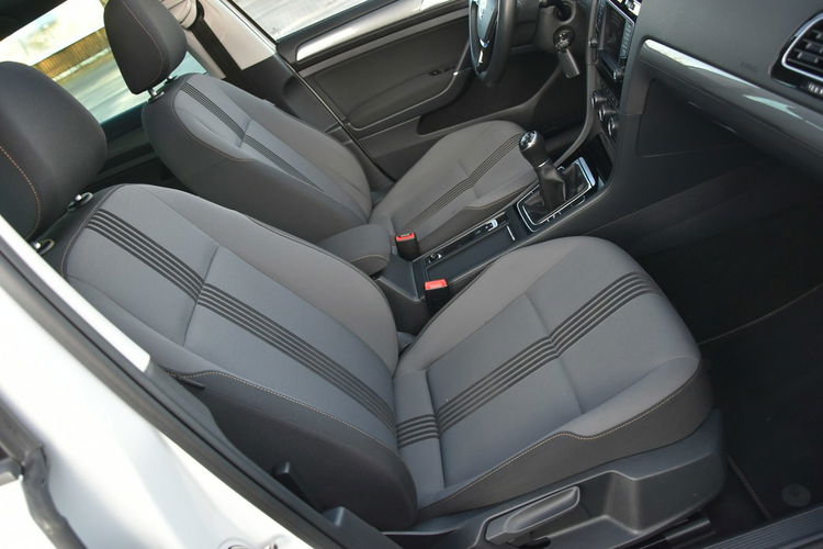 Volkswagen Golf Allstar 1.4TSi 125KM Manual 2017r. Panorama NAVi TEMPOMAT 2xPDC Climat zdjęcie 32