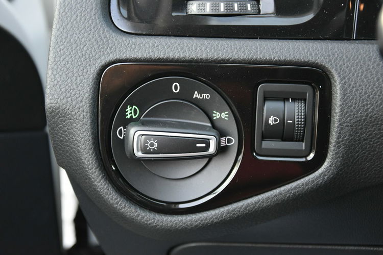 Volkswagen Golf Allstar 1.4TSi 125KM Manual 2017r. Panorama NAVi TEMPOMAT 2xPDC Climat zdjęcie 33