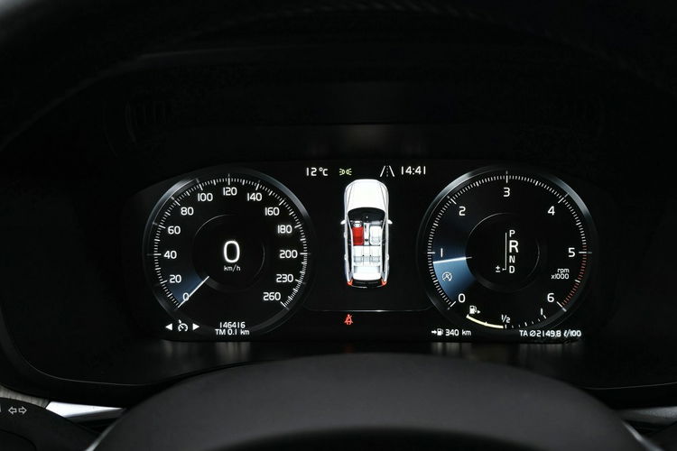 Volvo XC 60 D4 2.0 Diesel Insciption zdjęcie 12