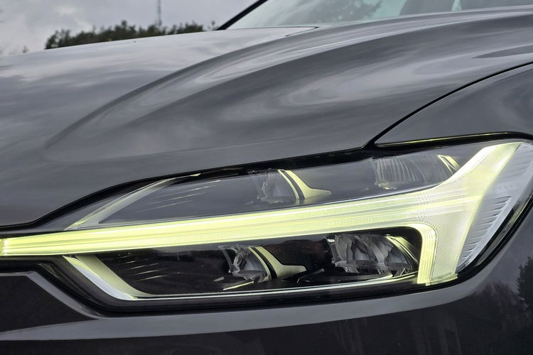 Volvo XC 60 D4 2.0 Diesel Insciption zdjęcie 28