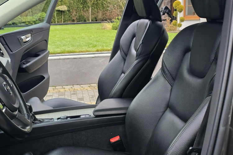Volvo XC 60 D4 2.0 Diesel Insciption zdjęcie 6