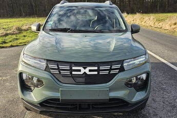 Dacia spring Super stan