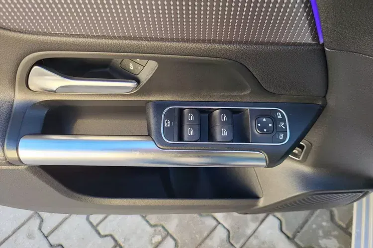 Mercedes klasa-b zdjęcie 18