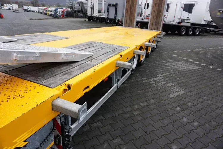 BODEX / NISKOPODWOZIOWA / 4 OSIE / NAJAZDY / 2 X OŚ SKRĘTNA / DMC 65 000 KG / JAK NOWA zdjęcie 18