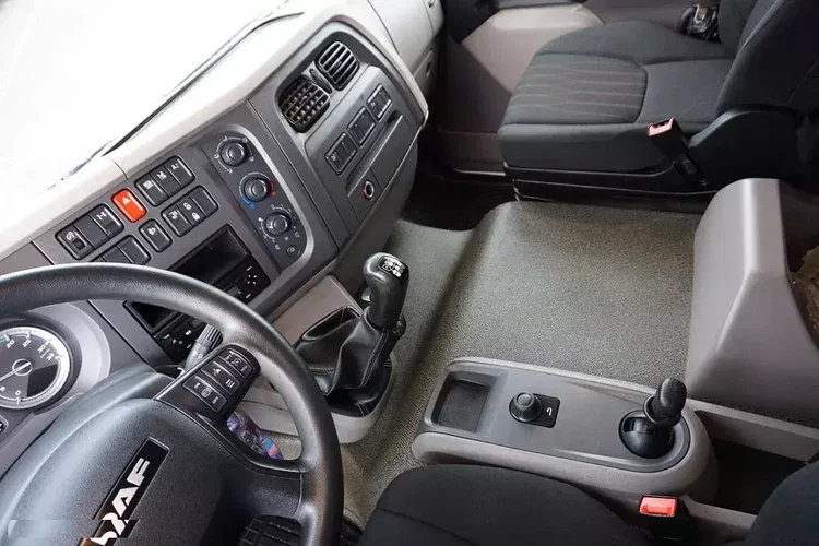 DAF LF / 260 / ACC / E 6 / FIRANKA / 21 PALETY / DŁ. 8, 5 M / ŁAD. 8760 KG zdjęcie 9