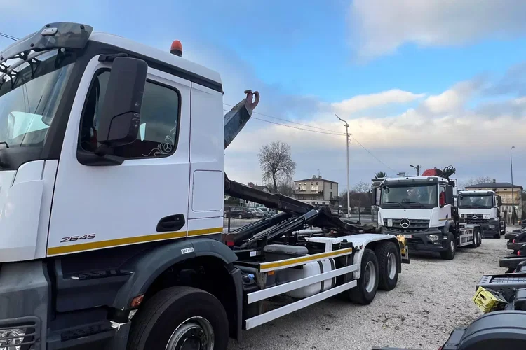 Mercedes AROCS 2545. 6x4 HAKOWIEC 20 ton zdjęcie 1