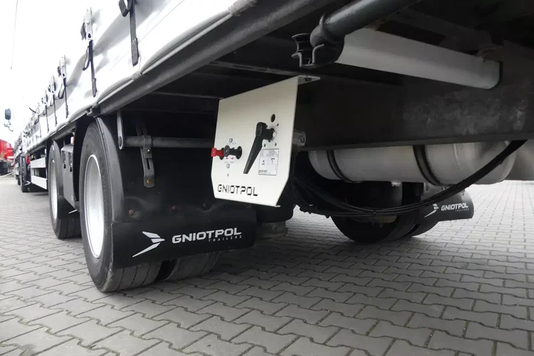 DAF XF 106.460 / EURO 6 / ZESTAW PRZEJAZDOWY / TANDEM / zdjęcie 19