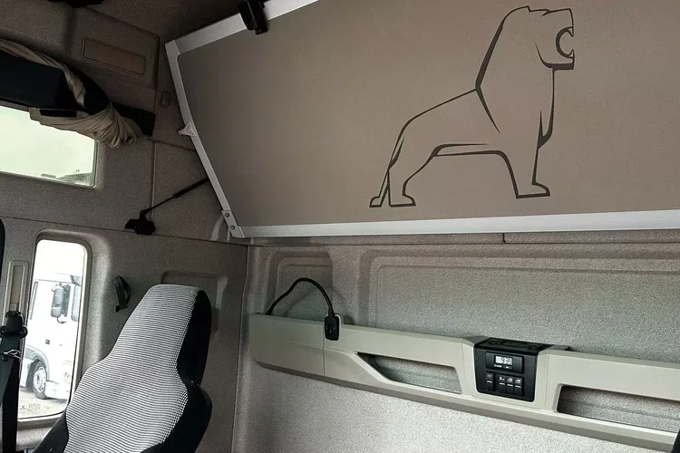 MAN TGX 18.500 XXL / E6 / STANDARD / RETARDER / AUTOMAT / SPROWADZONY zdjęcie 18