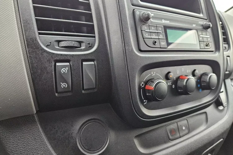 Renault Trafic L2H1 49999zł NETTO 1.6dCi/120KM zdjęcie 21