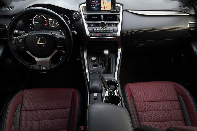 Lexus NX 200T F SPORT AWD, salon Polska zdjęcie 17