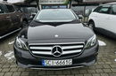 Mercedes E 220 Avantgarde, bezwypadkowy, pełny serwis zdjęcie 2