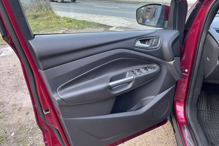 Ford Kuga 2.0 Climatronic Grzana Przednia szyba i fotele Xenon Stan BDB Bezwypad zdjęcie 17