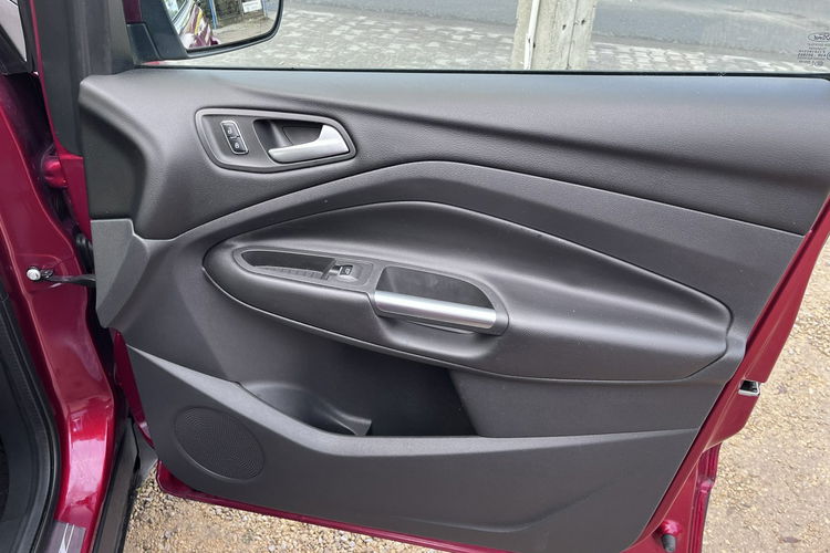 Ford Kuga 2.0 Climatronic Grzana Przednia szyba i fotele Xenon Stan BDB Bezwypad zdjęcie 23