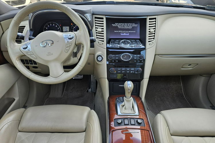 Infiniti QX70 skóra, kamera 360, grzane fotele, serwis, 4awd zdjęcie 17