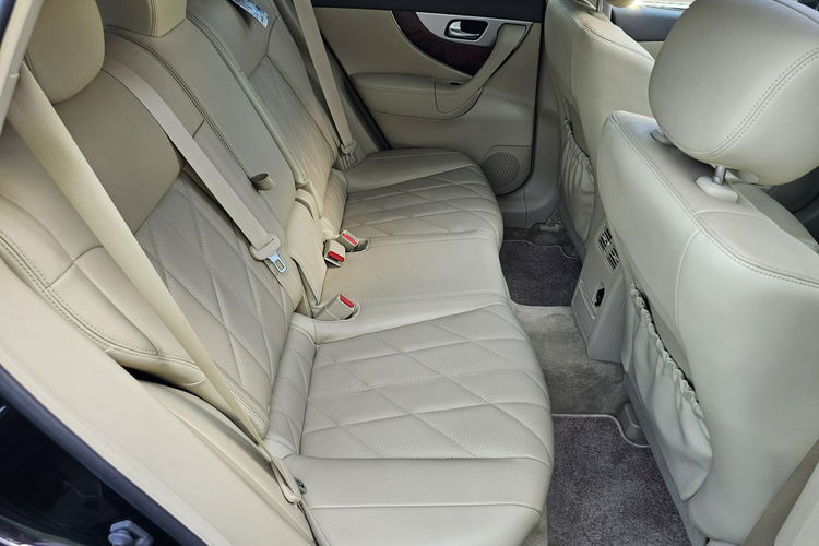Infiniti QX70 skóra, kamera 360, grzane fotele, serwis, 4awd zdjęcie 34