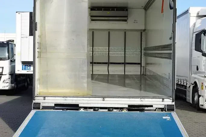 Mercedes ANTOS / 1830 / EURO 6 / CHŁODNIA + WINDA / 18 PALET zdjęcie 10