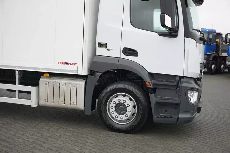 Mercedes ANTOS / 1830 / EURO 6 / CHŁODNIA + WINDA / 18 PALET zdjęcie 18