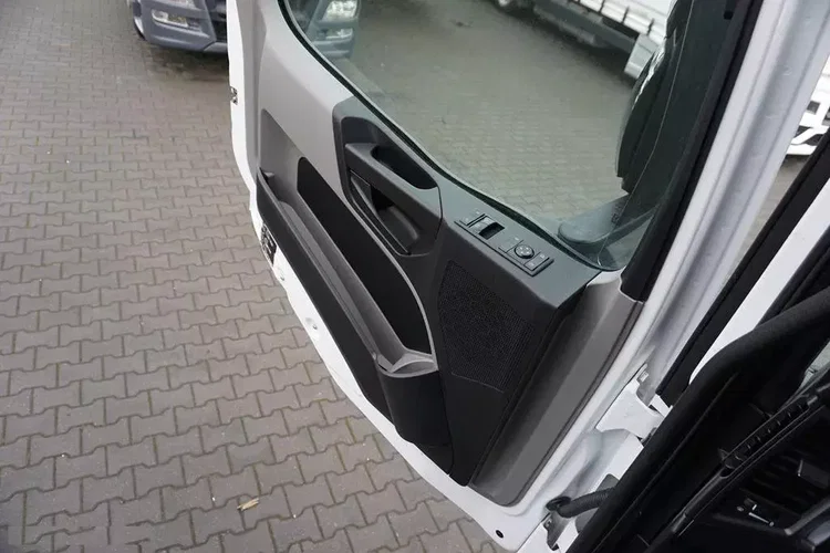 Mercedes ANTOS / 1830 / EURO 6 / CHŁODNIA + WINDA / 18 PALET zdjęcie 35