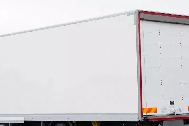 DAF ZABUDOWA / KONTENER / ROLETA / DŁ. 7,7 M zdjęcie 2