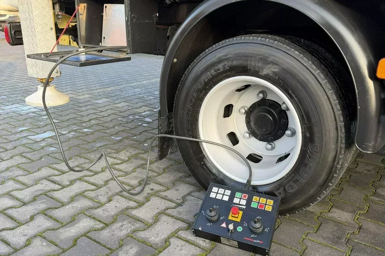 MAN TGL 8.210 Zwyżka WUMAG WT 230 23m w bok 18m podnośnik zdjęcie 36