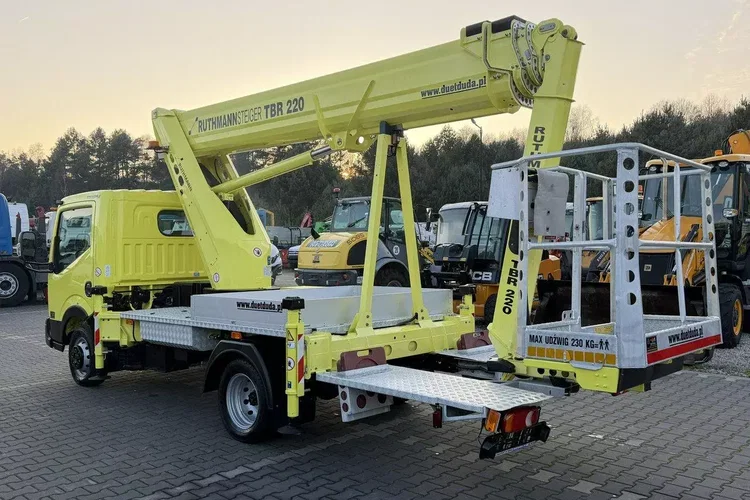 Nissan Cabstar zdjęcie 12