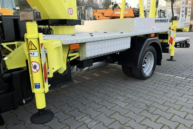 Nissan Cabstar zdjęcie 4