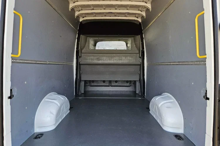 Volkswagen Crafter L3H2 119900zł NETTO Brygadówka 7 osób 2.0TDi/140KM zdjęcie 16