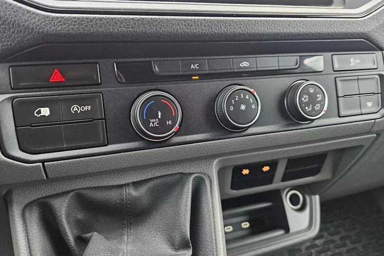 Volkswagen Crafter L3H2 119900zł NETTO Brygadówka 7 osób 2.0TDi/140KM zdjęcie 24