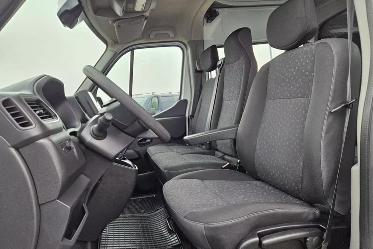 Opel movano L2H2 99999zł Netto Brygadówka 7 osób 2.3 CDTi/150KM zdjęcie 16