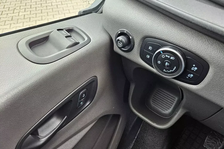 Ford transit L3H2 64999zł NETTO 2.0TdCi/131KM zdjęcie 19
