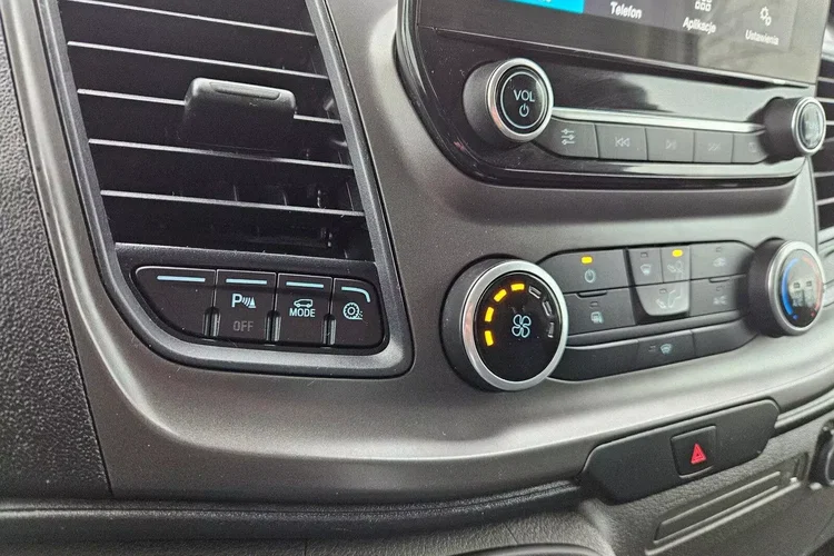 Ford transit L3H2 64999zł NETTO 2.0TdCi/131KM zdjęcie 28