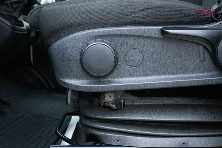 Mercedes Sprinter R E Z E R W A C J A zdjęcie 26