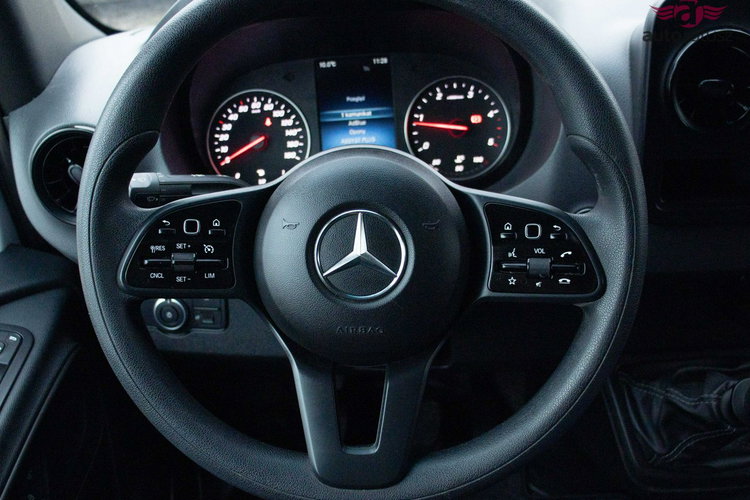 Mercedes Sprinter R E Z E R W A C J A zdjęcie 32