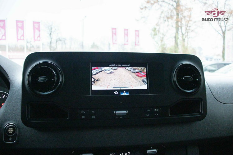 Mercedes Sprinter R E Z E R W A C J A zdjęcie 35