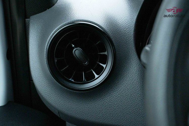 Mercedes Sprinter R E Z E R W A C J A zdjęcie 36