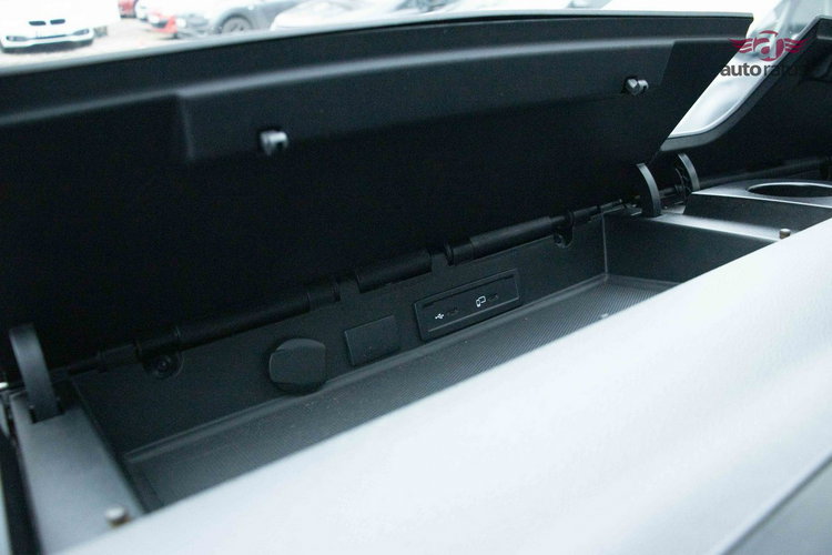 Mercedes Sprinter R E Z E R W A C J A zdjęcie 39