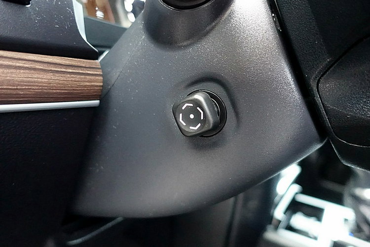 Toyota Land Cruiser INVINCIBLE 4x4 Skóra+Led+Kamera360+Navi GWARANCJA KRAJOWY Bezwypa F23% 4x2 zdjęcie 19