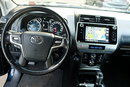 Toyota Land Cruiser INVINCIBLE 4x4 Skóra+Led+Kamera360+Navi GWARANCJA KRAJOWY Bezwypa F23% 4x2 zdjęcie 21