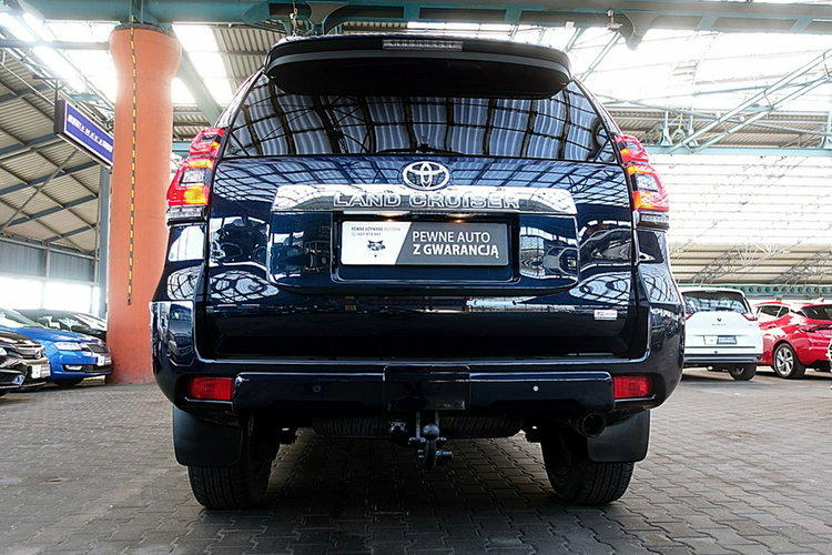 Toyota Land Cruiser INVINCIBLE 4x4 Skóra+Led+Kamera360+Navi GWARANCJA KRAJOWY Bezwypa F23% 4x2 zdjęcie 2