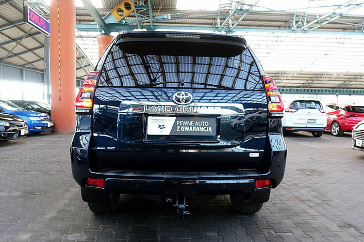 Toyota Land Cruiser INVINCIBLE 4x4 Skóra+Led+Kamera360+Navi GWARANCJA KRAJOWY Bezwypa F23% 4x2 zdjęcie 57