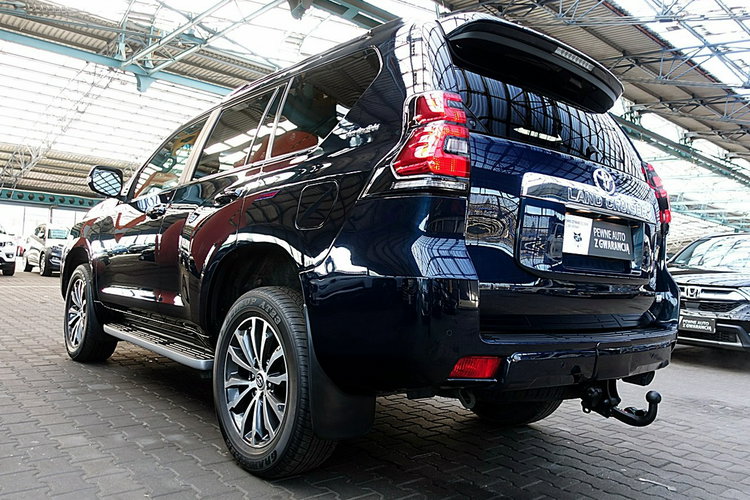 Toyota Land Cruiser INVINCIBLE 4x4 Skóra+Led+Kamera360+Navi GWARANCJA KRAJOWY Bezwypa F23% 4x2 zdjęcie 69