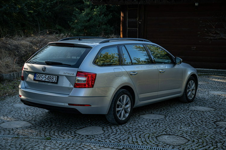 Skoda Octavia Zadbana /// 2 Komplety kluczyków /// Bogata Wersja /// Włochy zdjęcie 19
