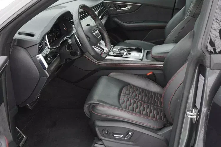 Audi rs-q8 zdjęcie 65