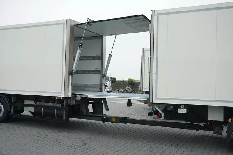 Mercedes ACTROS / 2540 / ACC / E 6 / ZESTAW PRZEJAZDOWY / CHŁODNIA + WINDA / 38 PALET zdjęcie 22