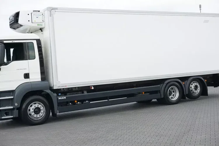 MAN TGS / 26.360 / EURO 6 / CHŁODNIA + WINDA / 23 PALETY zdjęcie 26