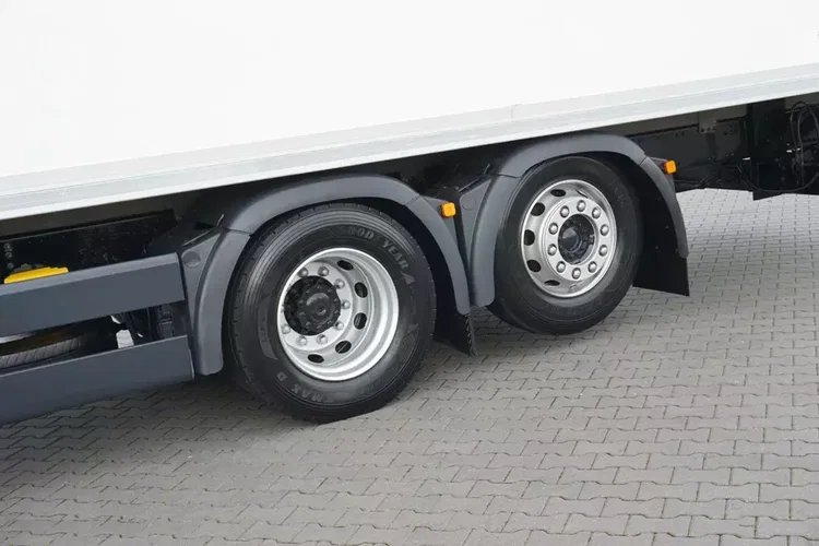 MAN TGS / 26.360 / EURO 6 / CHŁODNIA + WINDA / 23 PALETY zdjęcie 28