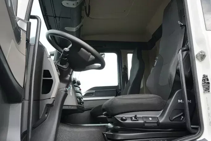 MAN TGS / 26.360 / EURO 6 / CHŁODNIA + WINDA / 23 PALETY zdjęcie 7